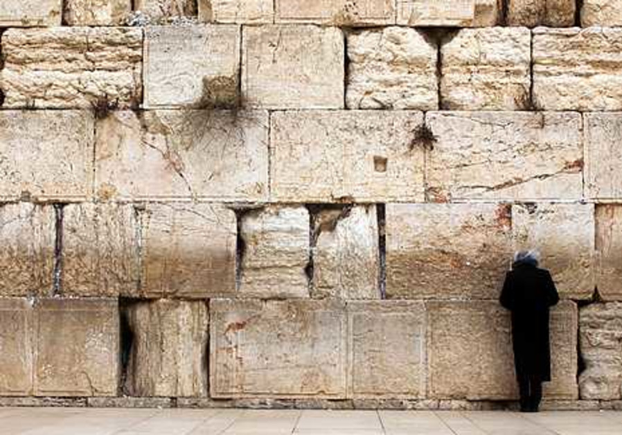 Shearim: Shabbat Shalom from the Kotel (Western Wall)