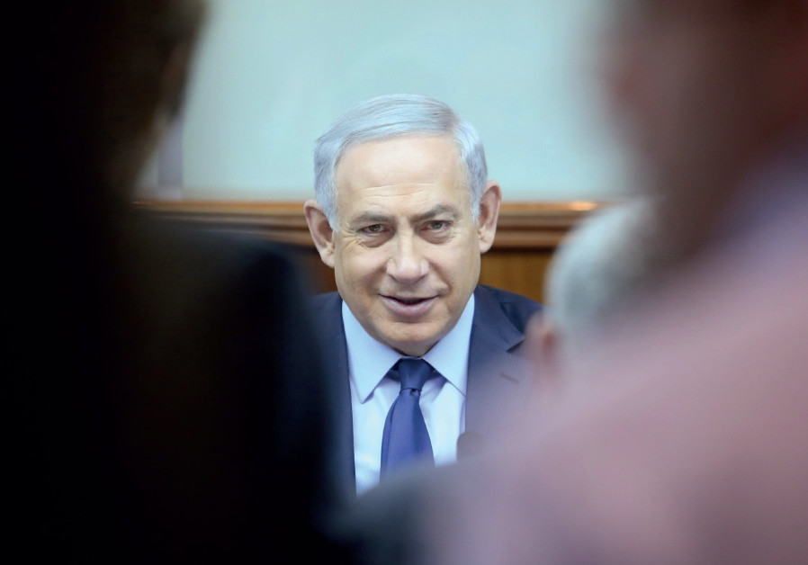 Longtime Netanyahu aides Filber and Hefetz named in Bezeq probe