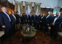 A meeting between the President of Guatemala with a group of leaders from the Mission of Gratitude a