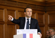 French President Emmanuel Macron delivers a speech during the Court of Auditors solemn hearing to ma