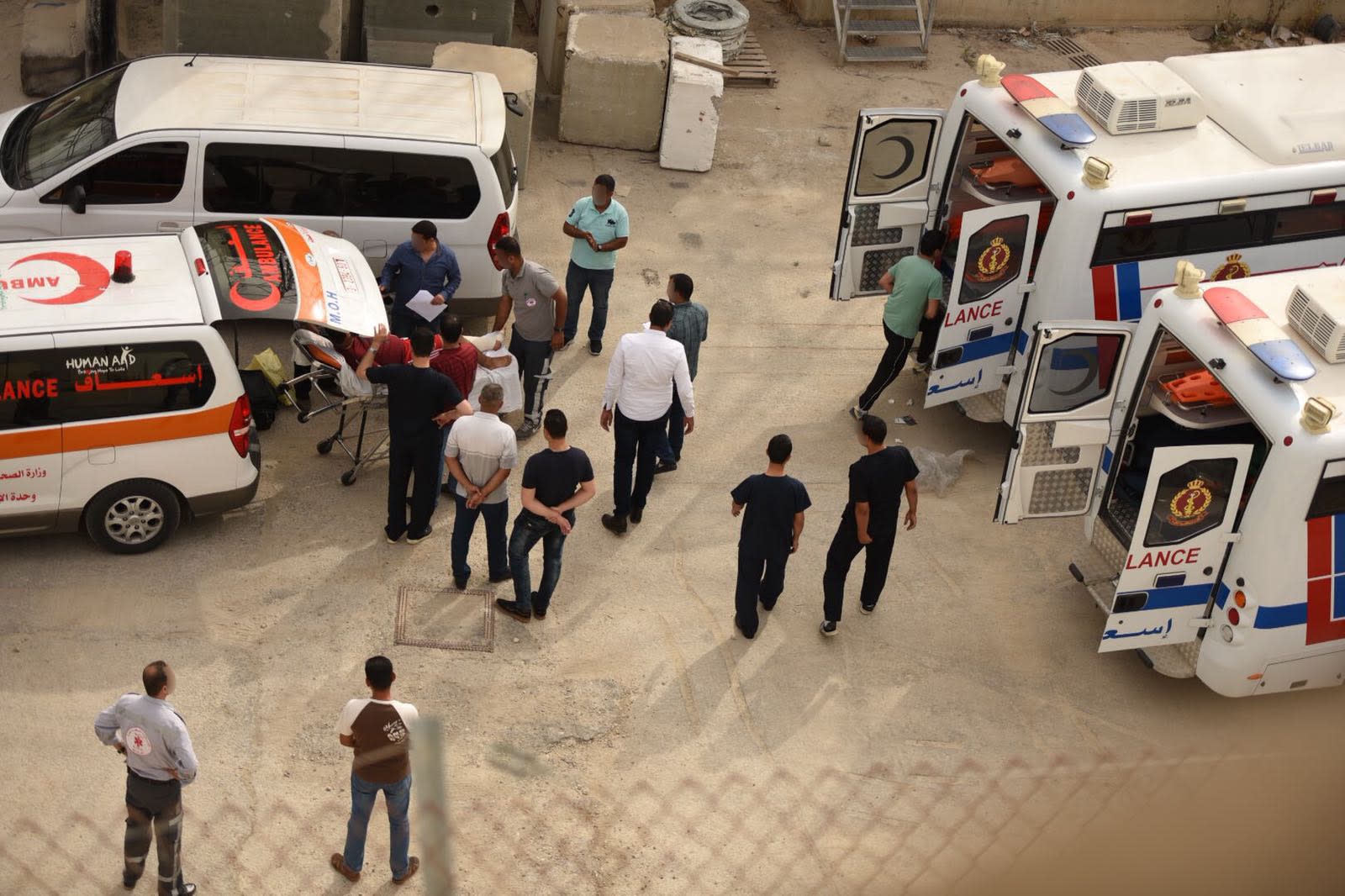 Jordanian ambulances transferring 22 Gazans to Jordan to receive medical treatment. (IDF SPOKESPERSON'S UNIT)