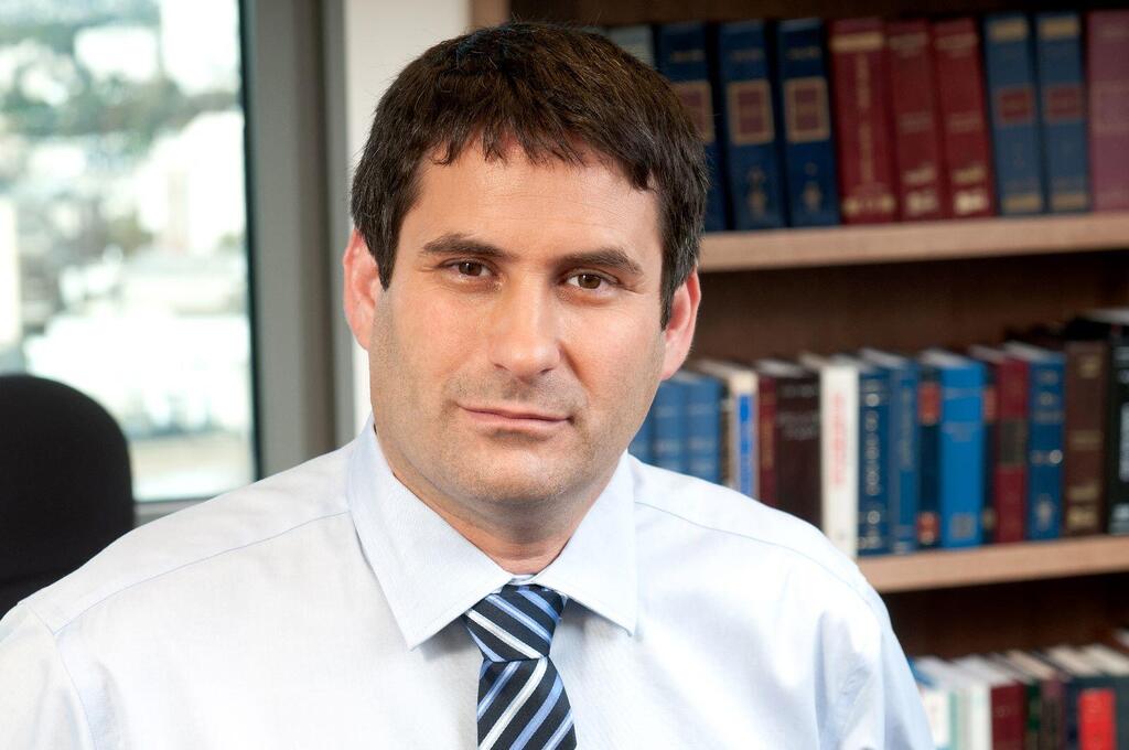 Attorney Arik Shalev 