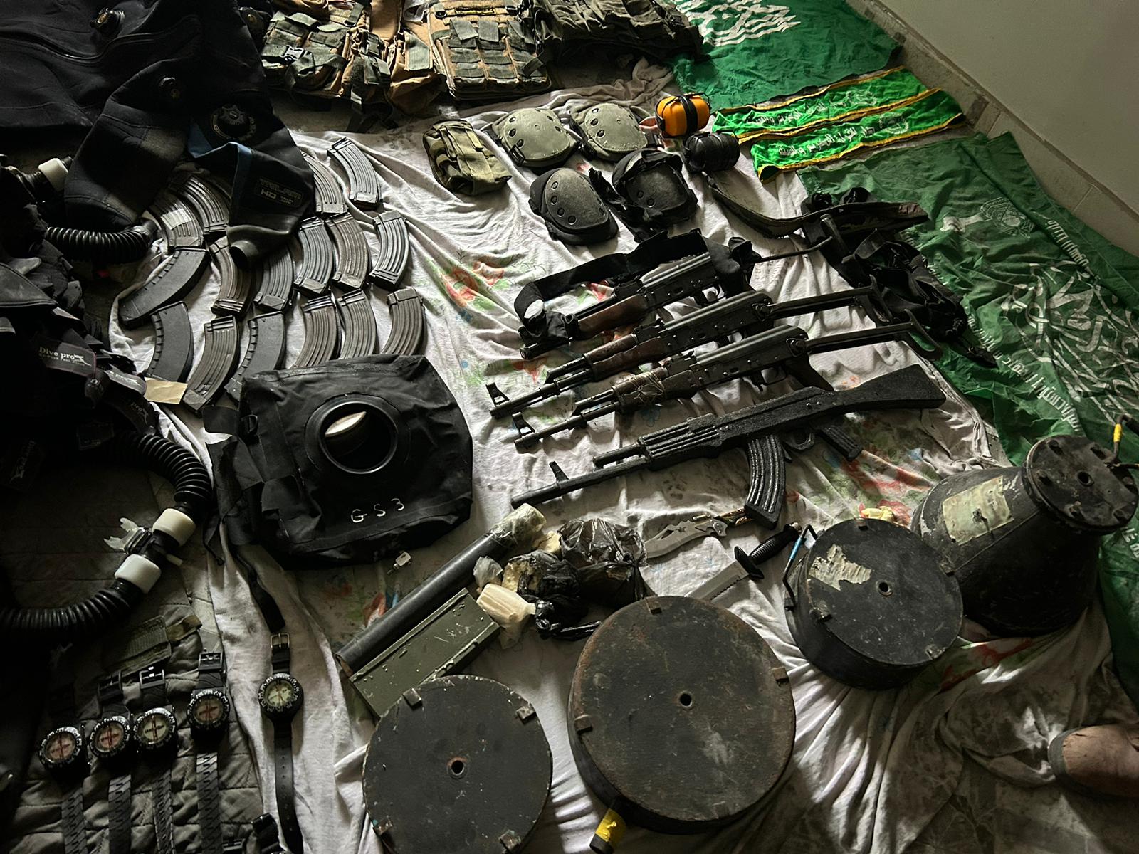  Cache of weapons found by the IDF in Shati camp, November 16, 2023 (IDF Spokesperson's Unit)