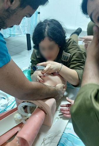 Triage teams engaged in emergency simulations with IDF soldiers. Credit -  Rambam Health Care Campus 