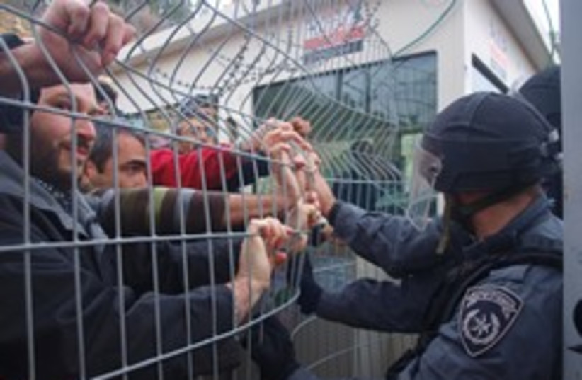 Dolev police settler moratorium freeze (photo credit: Abe Selig)