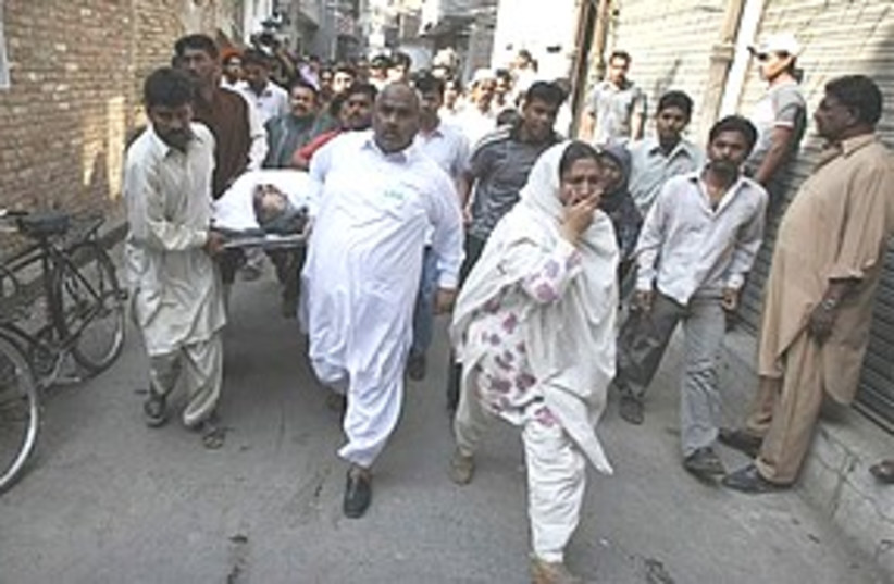 Pakistan bomb Lahore  (photo credit: Associated Press)
