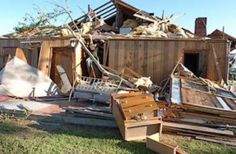 mississippi tornado 311 (photo credit: AP)