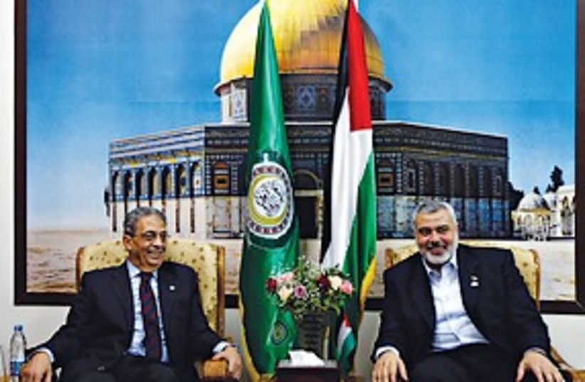 Haniyeh & Amr Moussa, Arab League 311 (photo credit: Associated Press)