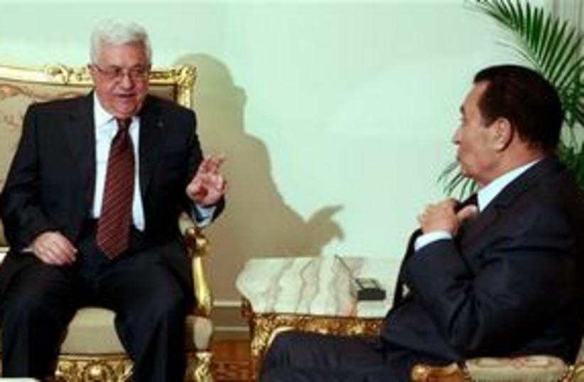 Abbas and Mubarak 311 AP (photo credit: AP)