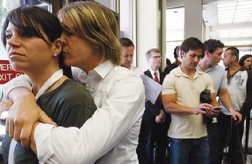 311_gay couples (photo credit: MCT)