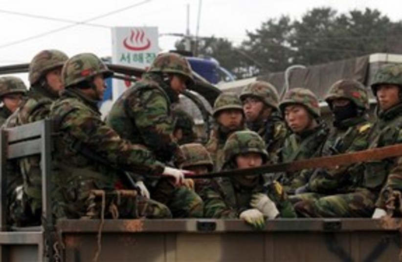 South Korean army troops soldiers 311 AP (photo credit: AP)