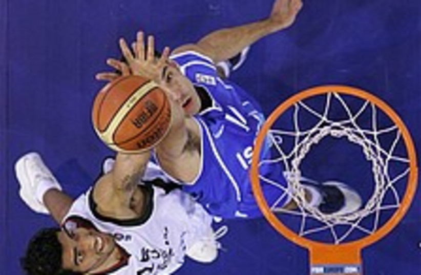 Israel basketball 224.88 (photo credit: AP)