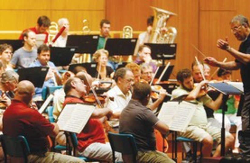 Israel Philharmonic Orchestra 311 (photo credit: Reuters)