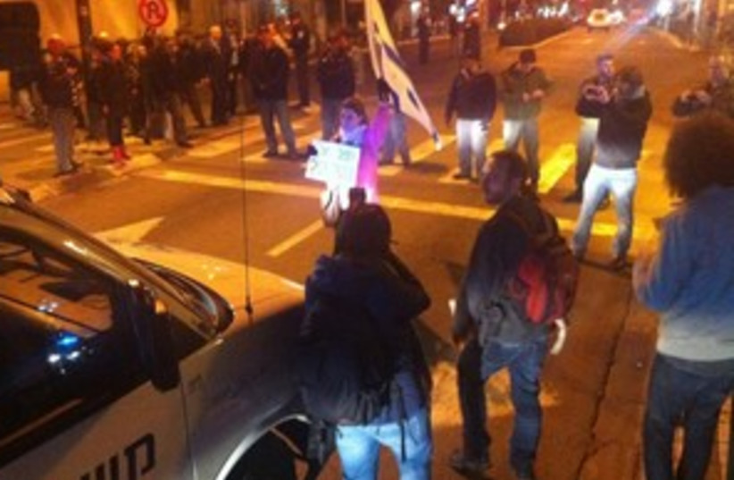Protesters block street in south Tel Aviv 311 (photo credit: Or Yizhar and Orly Barlev)