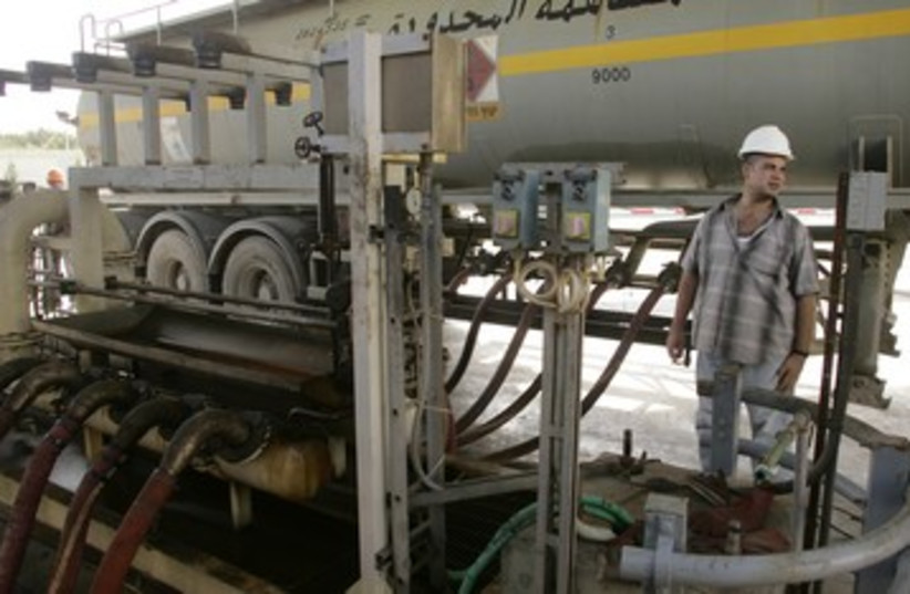 Gaza power plant [file]_390 (photo credit: Reuters)