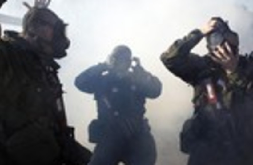 Chemical weapons drill 150 (photo credit: Reuters)
