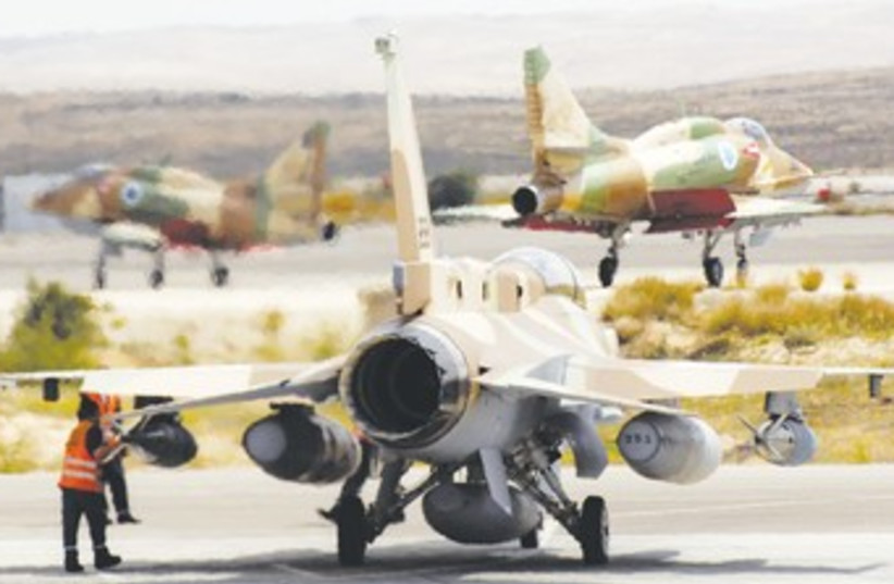 IAF A-4, F-16 jets at Hatzerim_370 (photo credit: Reuters/Amir Cohen)
