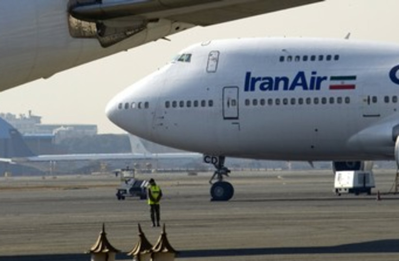 Iran Air plane Iranian plane 370 (R) (photo credit: Morteza Nikoubazl / Reuters)