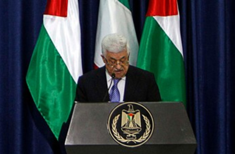 PA President Mahmoud Abbas in Ramallah 370 (R) (photo credit: REUTERS/Mohamad Torokman)