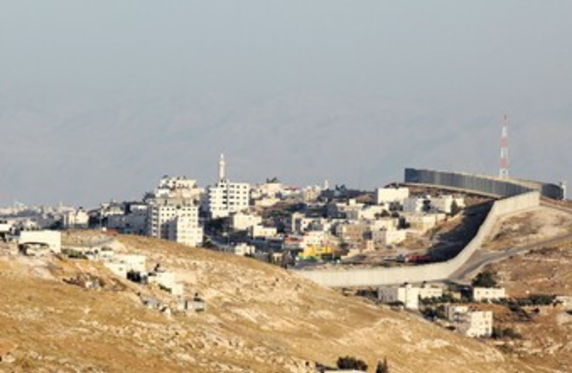 West Bank security fence 370 (photo credit: Marc Israel Sellem)