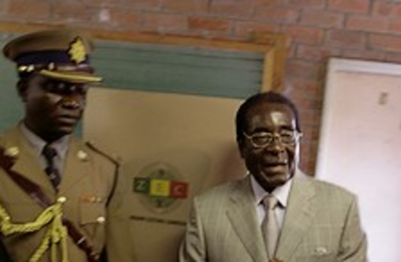 Zimbabwe elections 224.8 (photo credit: AP )