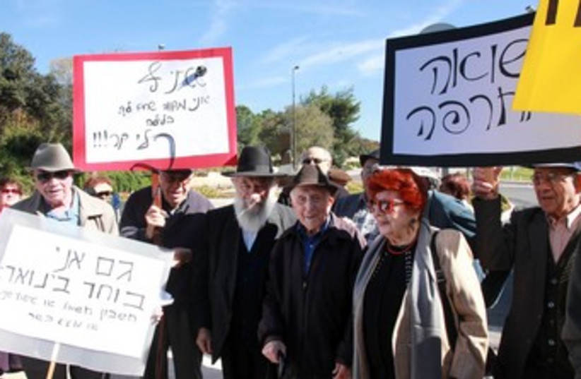 Holocaust protest 370 (photo credit: Marc Israel Sellem/ The Jerusalem Post)
