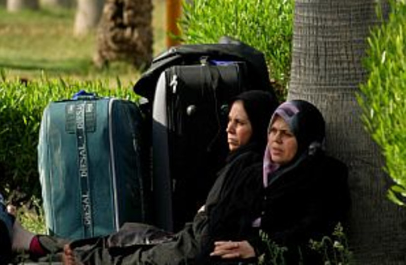 rafah arab women 298.88 (photo credit: AP)
