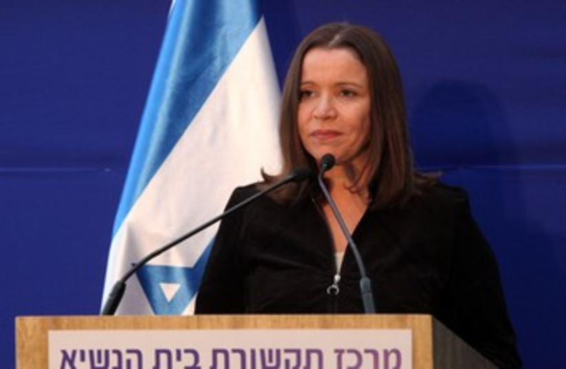 Shelly Yacimovich at the President's residence 370 (photo credit: Marc Israel Sellem/The Jerusalem Post)