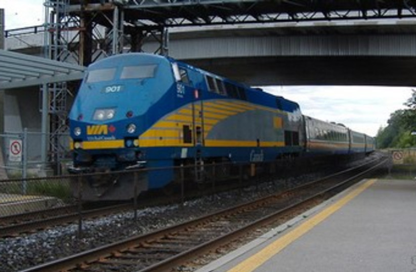 VIA Rail train 370 (photo credit: Wikimedia Commons)
