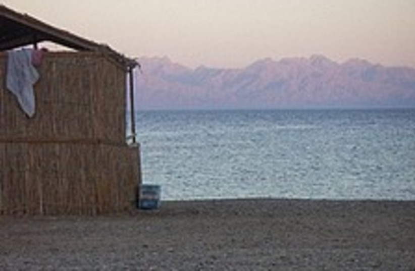 sinai huts beach 224 88  (photo credit: Elana Kirsh)