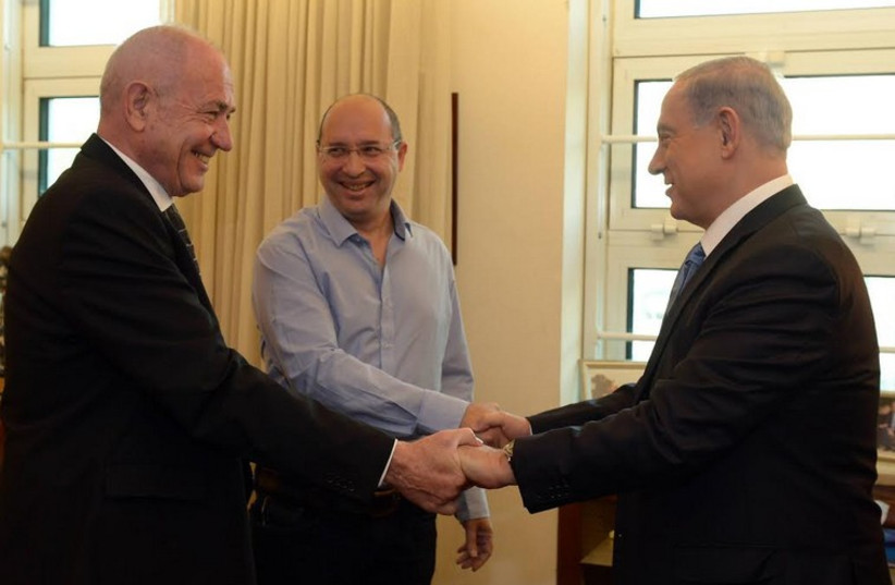 Prime Minister Benjamin Netanyahu with Histadrut chairman Avi Nissenkorn (photo credit: HAIM ZACH/GPO)