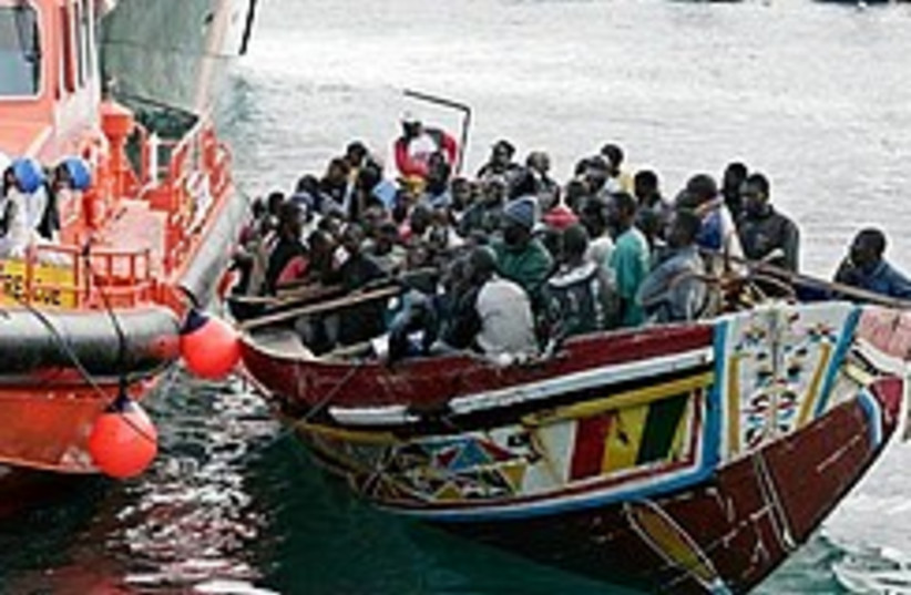 african migrants boat 248 88 (photo credit: AP)