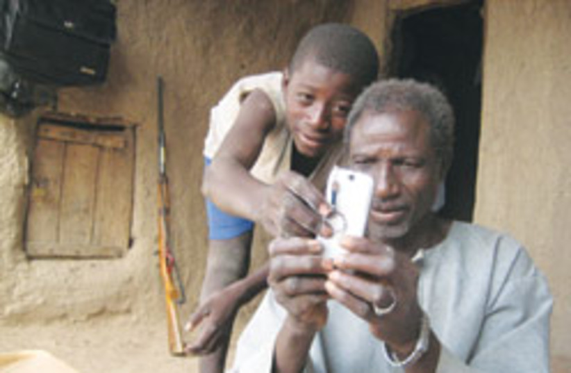 cell phone africa 88 248 (photo credit: )