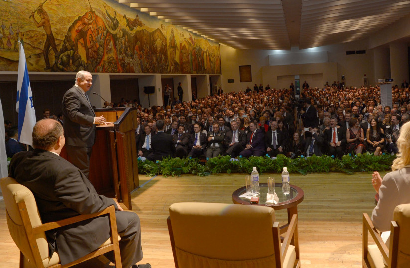 Prime Minister Benjamin Netanyahu speaking at an event for the Jewish community in Mexico City, September 14, 2017. (photo credit: AVI OHAYON - GPO)