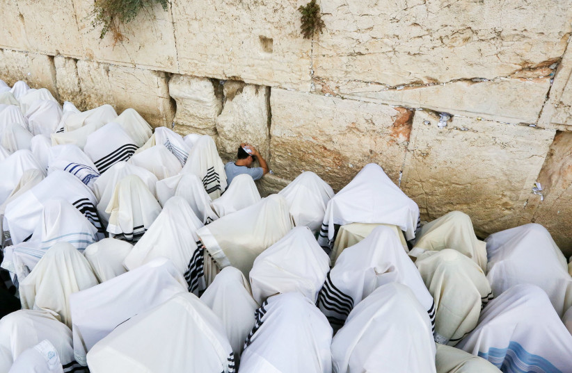 Birkat Kohanim at the Western Wall in Jerusalem. (photo credit: MARC ISRAEL SELLEM)