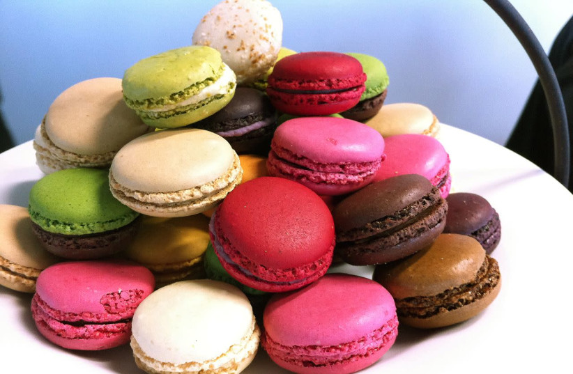 French Macarons  (photo credit: NICOLAS HALFTERMEYER / WIKIMEDIA COMMONS)