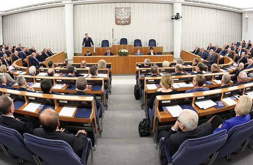  1st sitting the Polish Senate of the 9th term. (photo credit: KATARZYNA CZERWIŃSKA/WIKIMEDIA COMMONS)