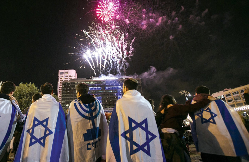 Fireworks in honor of Israel's Independence Day  (photo credit: REUTERS)