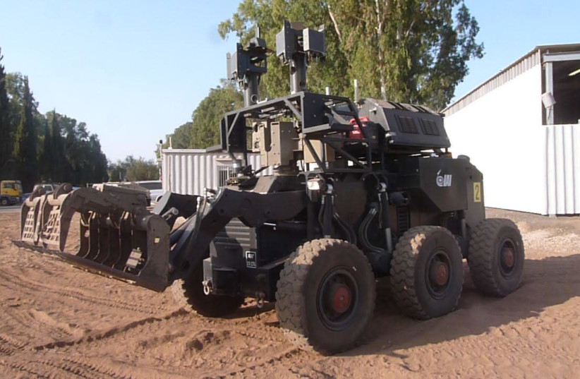  An explosive device detection system of the SAHAR family installed on a "LR-II" vehicle (photo credit: IAI)