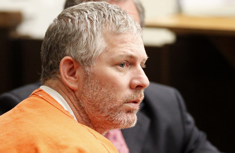 Former Major League baseball player Lenny Dykstra appears in Los Angeles Superior Court for an arraignment in San Fernando, California August 8, 2011. Dykstra is charged with 25 counts, including grand theft auto and possession of a controlled substance. (photo credit: DANNY MOLOSHOK/ REUTERS)