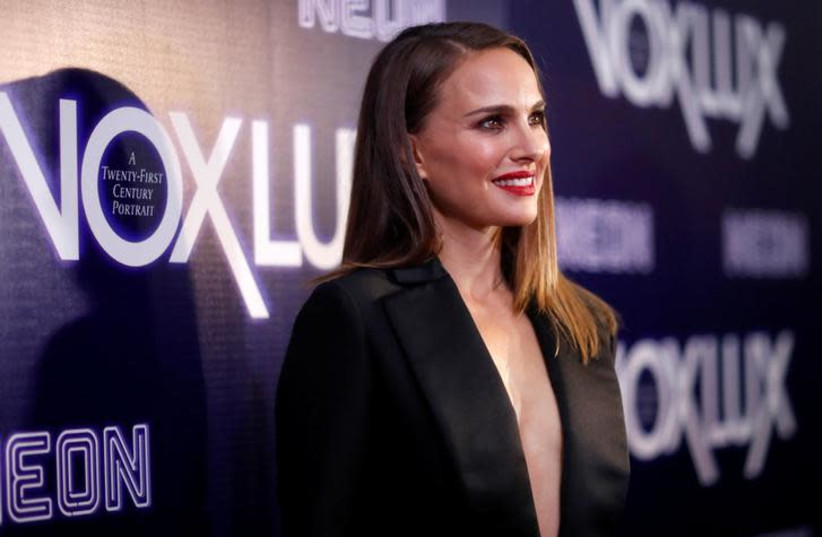 Natalie Portman poses at a premiere for the movie "Vox Lux" in Los Angeles, California, U.S., December 5, 2018 (photo credit: MARIO ANZUONI/REUTERS)