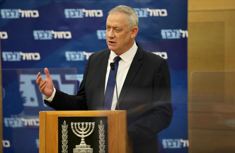 Blue and White leader and Alternate Prime Minister Benny Gantz speaks at a Blue and White faction meeting, May 27, 2020 (photo credit: ELAD MALKA)