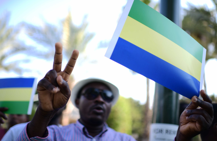 Sudanese demonstrate in support of their people in South Tel Aviv, June 30, 2019.  (photo credit: TOMER NEUBERG/FLASH90)