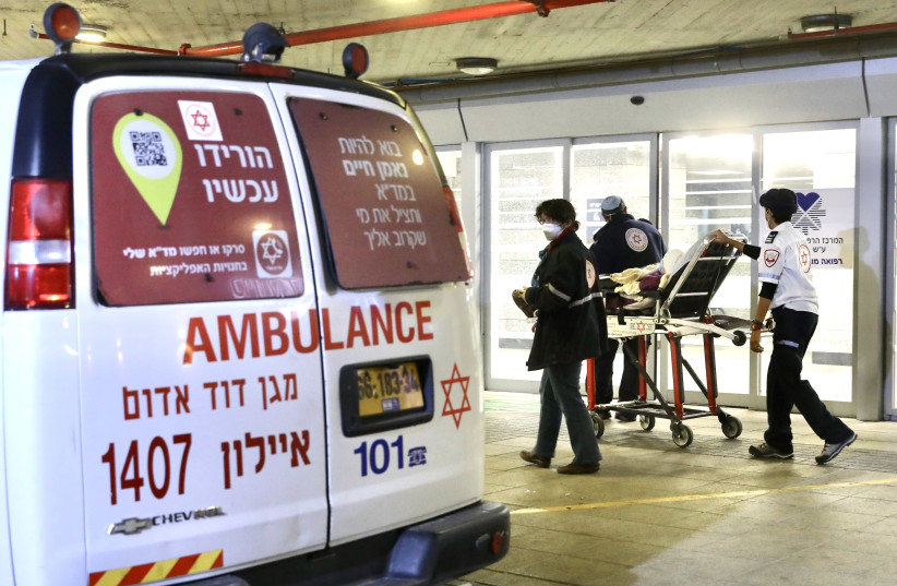 ENTERING THE emergency room at Ichilov Hospital in Tel Aviv.   (photo credit: MARC ISRAEL SELLEM)