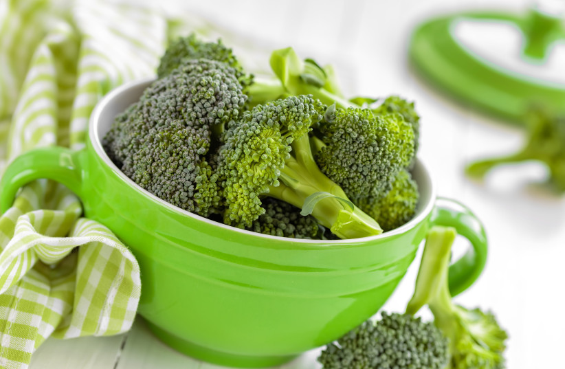  Broccoli (photo credit: INGIMAGE)
