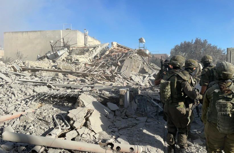  Israeli military forces demolish the West Bank homes of the terrorists who killed Vyacheslav Golev in Ariel (photo credit: IDF SPOKESPERSON'S UNIT)