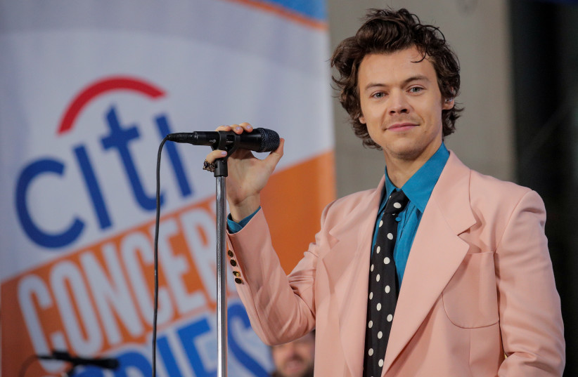  26/02/2020 20:00 PICTURE MUSIC-HARRY STYLES/TODAY Singer Harry Styles performs on NBC's 'Today' show in New York SOURCE: REUTERS Singer Harry Styles performs on NBC's 'Today' show in New York PREVIEW Singer Harry Styles performs on NBC's 'Today' show in New York City. (photo credit: REUTERS/BRENDAN MCDERMID)