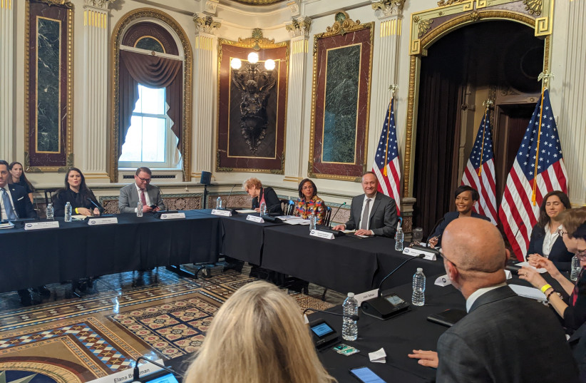  Second Gentleman Doug Emhoff hosts a roundtable on antisemitism in the White House. (photo credit: OMRI NAHMIAS)