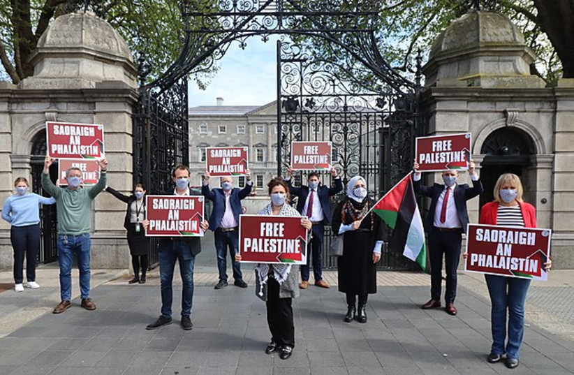  A pro-Palestine demonstartion held by members of Irish republican party Sinn Féin on May 11, 2021  (photo credit: VIA WIKIMEDIA COMMONS)