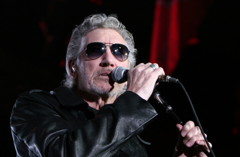  Roger Waters performs in Barcelona. (photo credit: Wikimedia Commons)